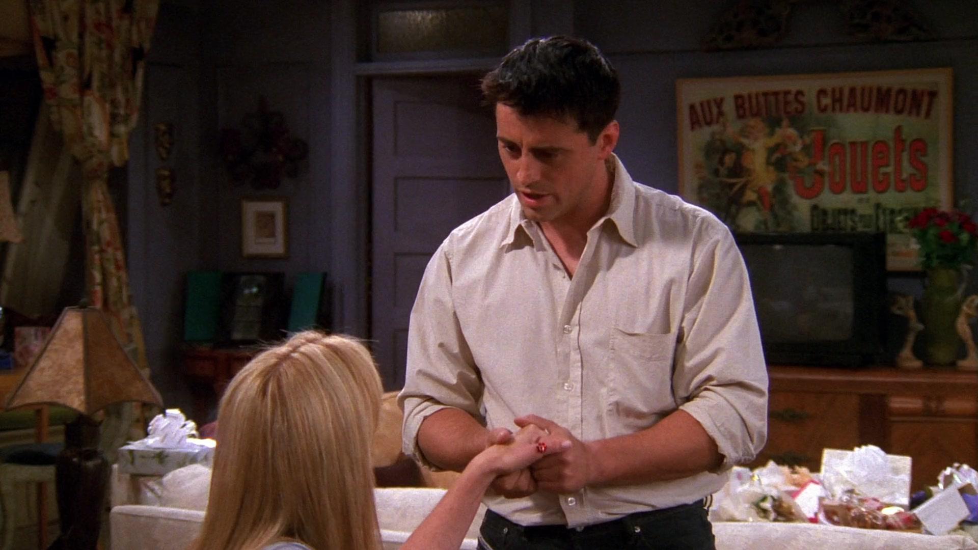 Friends_S08E02_00016428.jpg