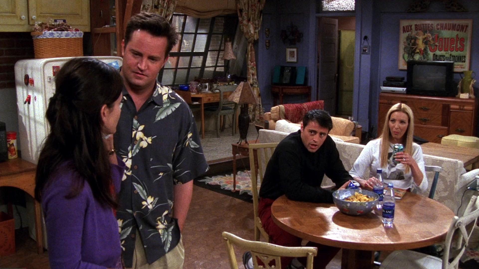 Friends_S08E04_00007351.jpg