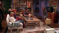 Friends_S08E04_00020458.jpg