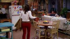 Friends_S08E07_00000184.jpg