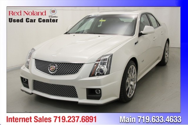 Cadillac CTS-V Sedan 2012